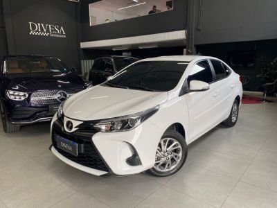 TOYOTA - YARIS SEDAN XS